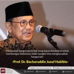 Makam BJ Habibie ditempatkan Tepat di Sebelah Istrinya