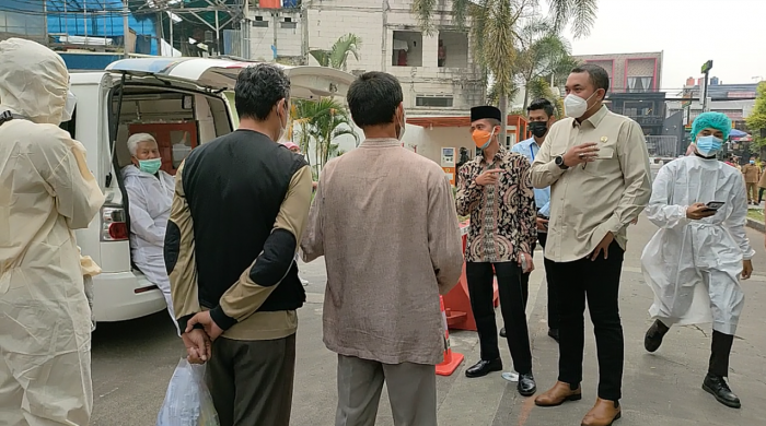 Kunjungi RSUD, Pimpinan DPRD Beri Dukungan Tenaga Kesehatan