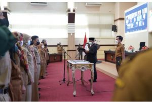 PLT Gubernur Sulsel Lantik 306 Pejabat Struktural Menjadi Pejabat Fungsional