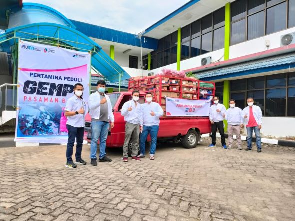 Kepada Korban Gempa Pasaman Pertamina Peduli Salurakan Bantuan Bahan Makanan