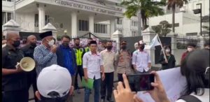 Achmad Ru’yat Terima Demonstrasi KAMMI Bandung dan Sampaikan Aspirasinya Lewat Surat Resmi ke Ketua DPR RI