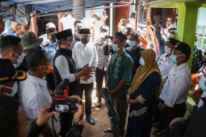 Ridwan Kamil Menyampaikan Bantuan dan Rasa Duka Cita Kepada Korban Longsor di Kota Bogor