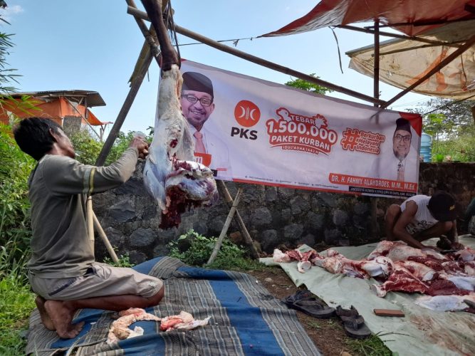 Moment Idul Adha, PKS Bogor Bagikan 50.000 Paket Qurban