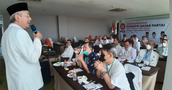 Achmad Ru’yat Menjadi Pembicara pada Acara Konsepsi Dasar Partai PKS Provinsi Jawa Barat