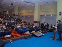 KEPALA BNN RI BERIKAN MOTIVASI KEPADA ANGGOTA SAAT SAMBANGI BNNP DKI JAKARTA