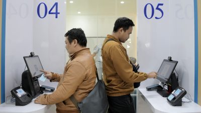 Gubernur Jawa Barat Meresmikan Langsung Samsat Digital di Terminal Leuwipanjang