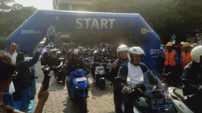 Usai Resmikan Program Menuju 100 Persen Kendaraan Listrik Operasional, Darmawan Prasodjo Touring Motor Listrik PT PLN Jakarta-Bandung