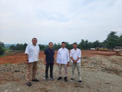 Awali Tahun 2024, Pj. Bupati Bogor Asmawa Tosepu Tinjau Langsung Lokasi Pembangunan Kantong Parkir Kendaraan Tambang Parungpanjang