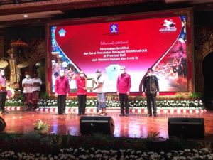 UMK Bali Taru Rahayu Binaan RB Pertamina Terima Sertifikat HAKI dari Gubernur dan Disaksikan Langsung Oleh Menkumham