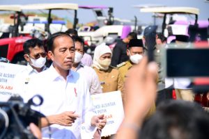 Di Kabupaten Gresik Presiden Jokowi Meluncurkan Lumbung Pangan Berbasis Mangga dan Taksi Alsintan
