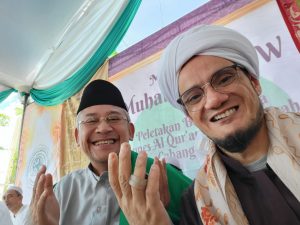Bersama Habib Ali bin Husen, Achmad Ru’yat Hadiri Peletakan Batu Pertama Ponpes Al-Fakhriyyah Cabang Bandung