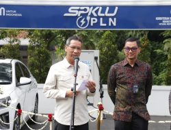 Dukung Pencapaian NZE 2060, Kepala Sekretariat Presiden Resmikan SPKLU PLN Pertama di Lingkungan Istana Kepresidenan