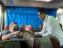 Selama Ramadhan DAMRI Bagi-bagi Takjil Gratis Untuk Pelanggan, Sehari Bisa 200 Buah