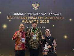 Capaian JKN Tembus 99 Persen, Bupati Rudy Susmanto Terima UHC Award 2026 Kategori Madya